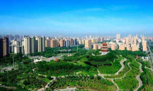 ### 观察冷钱包的过程

在现代社会，随着区块链技术的不断发展，加密货币越来越受欢迎。然而，在享受这些数字资产带来的便利时，如何有效地管理和保护这些资产成为了每个投资者必须面对的问题。冷钱包，作为一种安全存储加密货币的方法，近年来受到了越来越多人的关注。为了更深入地了解冷钱包的使用过程，我决定进行一次详尽的观察与记录。

#### 什么是冷钱包？

冷钱包是指离线存储数字资产的一种钱包形式，与传统的在线钱包（热钱包）相比，冷钱包能有效避免黑客攻击和网络威胁。冷钱包的形式有很多，包括纸钱包、硬件钱包等。它们在管理加密货币资产方面，提供了更高的安全性。

#### 准备过程

观察冷钱包的过程，我首先需要准备一些材料。我选择了一款知名的硬件钱包作为我的观察对象。这种硬件钱包的设计旨在保持私钥的安全，同时方便用户管理各种加密货币。在准备过程中，我阅读了相关的用户手册，并从官方网站上下载了所需的应用程序。

在下载程序的同时，我也开始着手了解如何设置冷钱包。整个过程中，我了解到，每一步都至关重要，包括生成私钥、备份助记词等等。这些信息的安全性将直接影响冷钱包的安全性。

#### 设置冷钱包

一旦准备就绪，我开始了冷钱包的设置过程。首步是将硬件钱包连接到我的计算机上，然后打开应用程序。应用程序会引导我完成钱包的创建步骤，包括选择一个安全的PIN码，这是保护钱包的重要环节。

接下来，我生成了一个新的私钥。应用程序提供的界面直观易懂，但我清楚地知道，这一过程至关重要。生成的私钥应当被妥善保管，任何人如果获得了私钥，便能够完全控制我的资产。

在生成私钥后，应用程序会要求我进行备份。此时，系统自动生成了一组助记词，通常为12个随机的单词，这些助记词是恢复钱包的重要信息。为了不丢失这组助记词，我小心翼翼地抄写在一张纸上，并将其放置在一个安全的地方。

#### 转账加密货币

冷钱包设置完成后，我决定尝试将一些加密货币转入我的冷钱包。使用热钱包将一定数量的比特币发送到冷钱包的地址。在这一过程中，我监控了交易的确认情况。这一环节让我更加熟悉加密货币的转账流程。

适时地，我在确认交易后，检查了硬件钱包的应用程序，确认我的余额已更新。这一过程的顺利完成让我对冷钱包的使用信心倍增。

#### 安全性分析

在观察的最后阶段，我开始分析冷钱包的安全性。我对比了热钱包与冷钱包的安全性，发现冷钱包在减少网络攻击方面表现优异。正因冷钱包的离线特性，黑客无法通过互联网方式对其进行攻击。

此外，我还对冷钱包可能存在的潜在风险进行了调研，例如私钥遗失、助记词忘记等问题。通过总结，我意识到，即使冷钱包安全性高，但用户仍需对其私钥和助记词进行妥善管理。

### 结语

观察冷钱包的过程让我对加密货币的管理有了更深刻的理解。冷钱包不仅仅是一种存储方式，更是一种对数字资产安全的重视。无论是什么样的投资者，都应该了解并合理使用冷钱包，以保护自己的资产安全。

---

通过这次观察，我得出了几个相关的问题，供后续深度探讨：

1. 冷钱包与热钱包的主要区别是什么？
2. 使用冷钱包时需要注意哪些安全事项？
3. 如何有效备份冷钱包的数据？
4. 冷钱包适合哪些类型的用户？
5. 如何选择合适的硬件钱包？
6. 冷钱包的未来发展趋势如何？

接下来，我将逐个问题进行深入的探讨与分析。